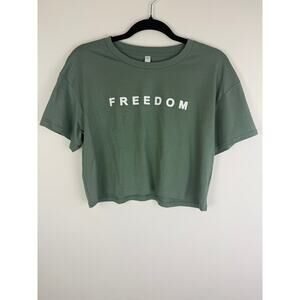 Freedom Unisex Charlie Kirk USA Patriotic Sage Green Cropped Tee T-Shirt Medium